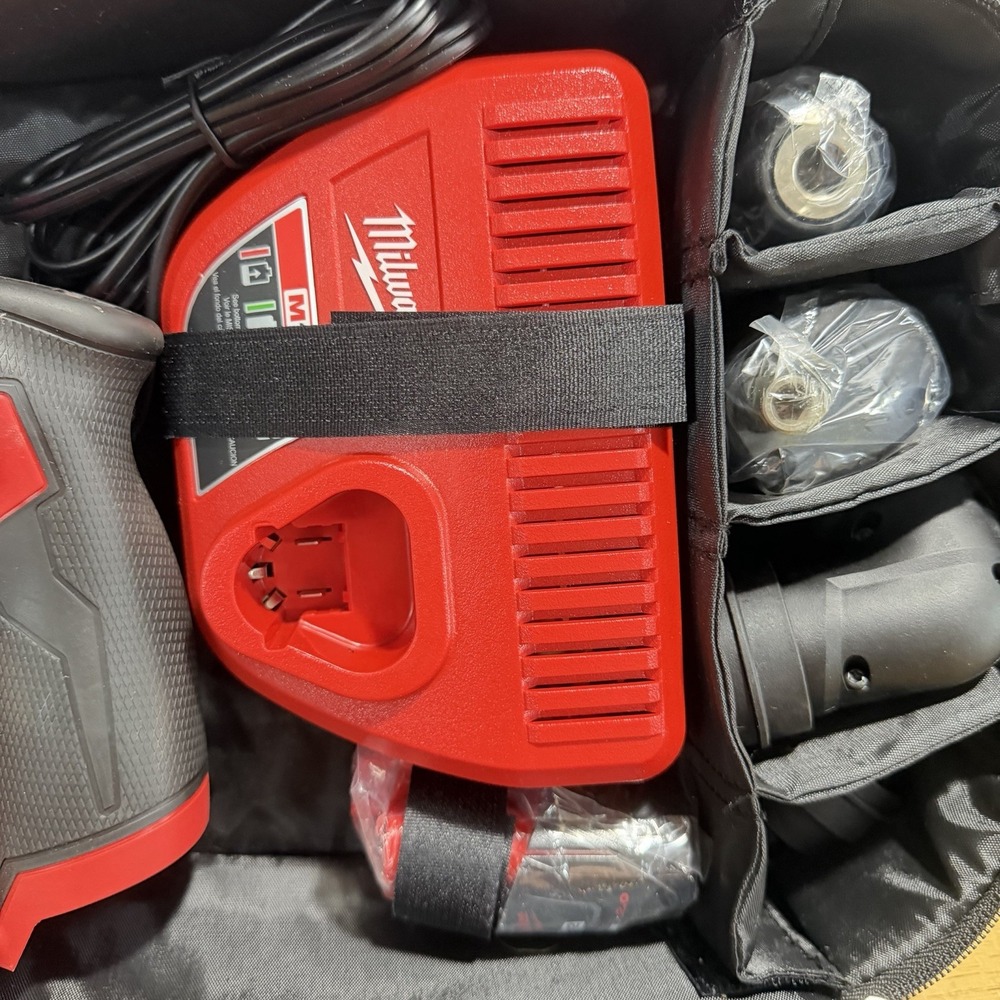 Milwaukee M12 FUEL 12V Brushless 4-in-1 Installation Drill Driver Kit 2505-22 - Picture 3 of 13